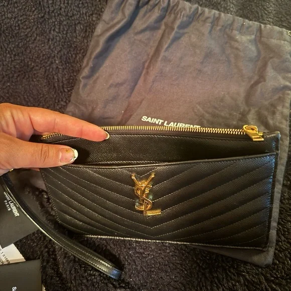 Saint Laurent Large Pouch - Picture 6 of 10